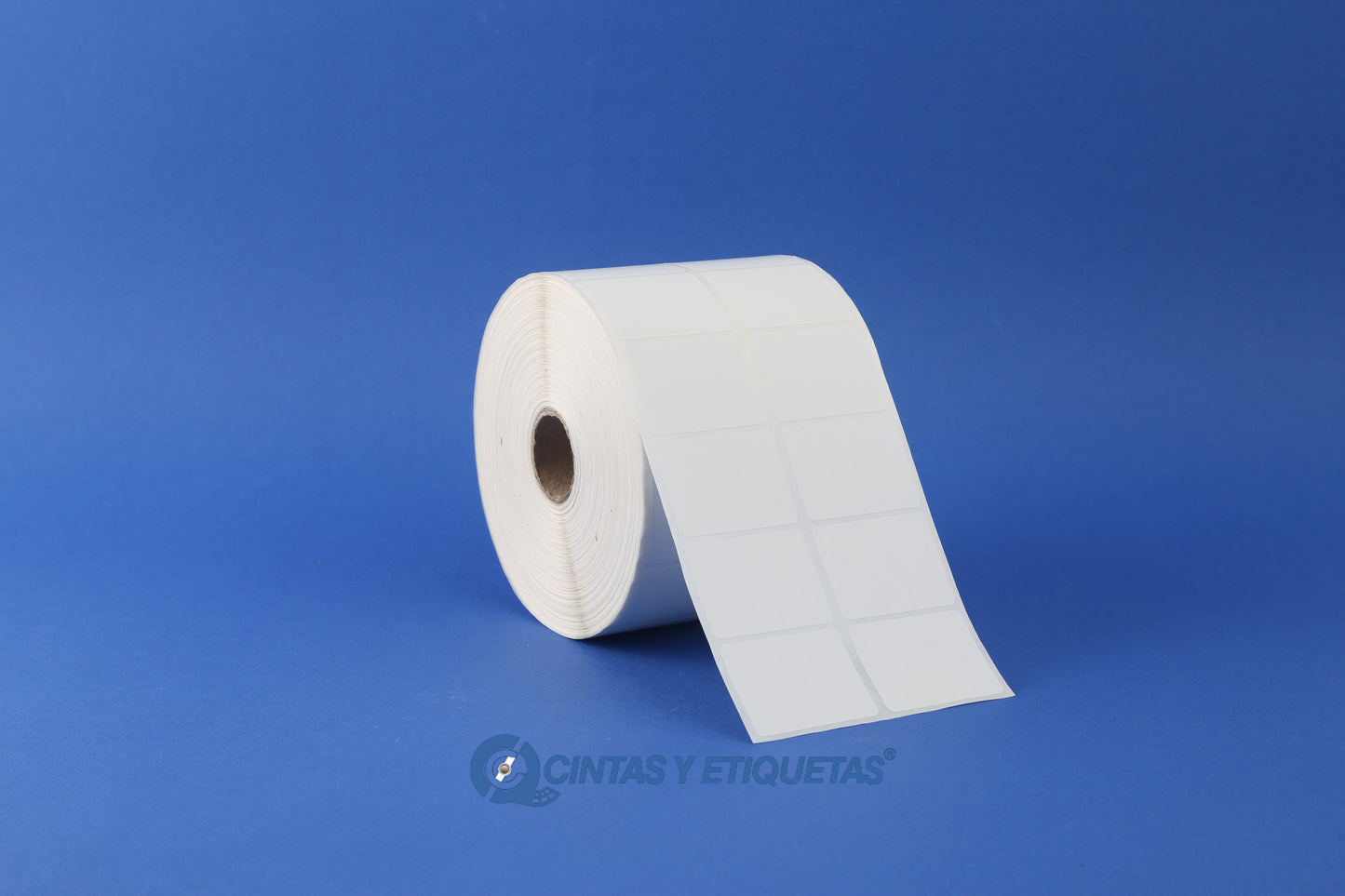 Rollos de etiquetas autoadhesivas 40mmx30mm (5.000 unds x rollo)